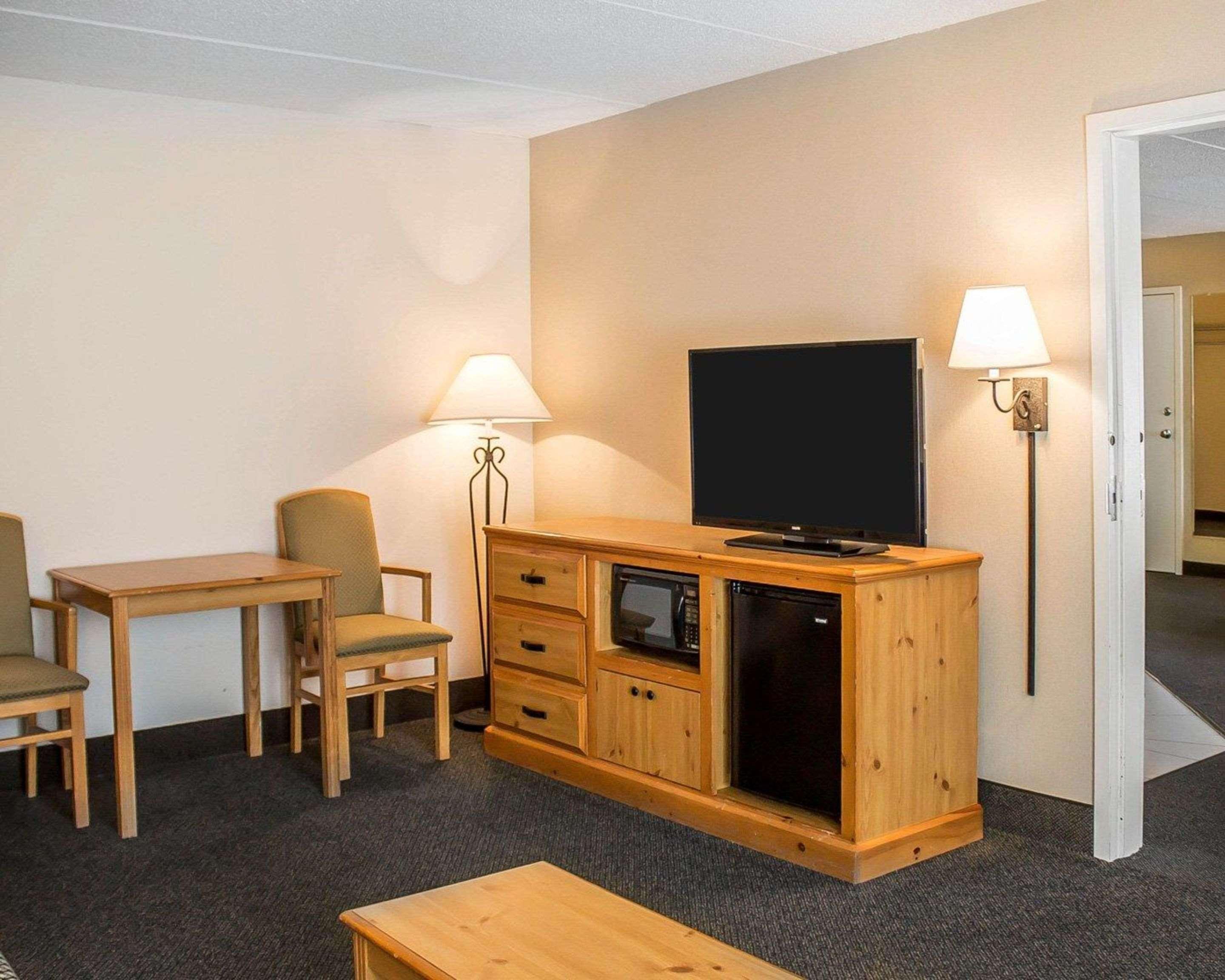 Quality Inn Rhinelander Экстерьер фото