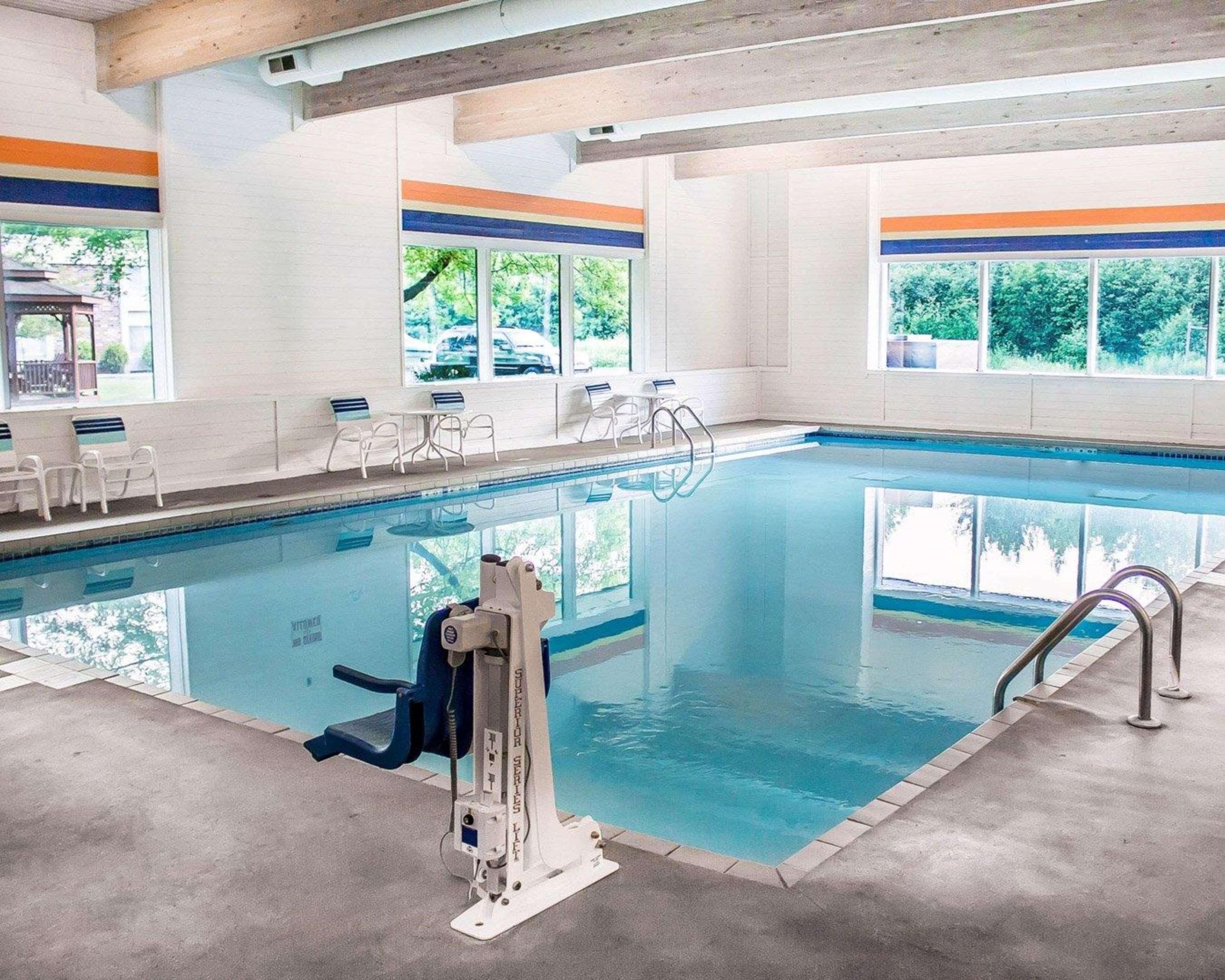 Quality Inn Rhinelander Экстерьер фото