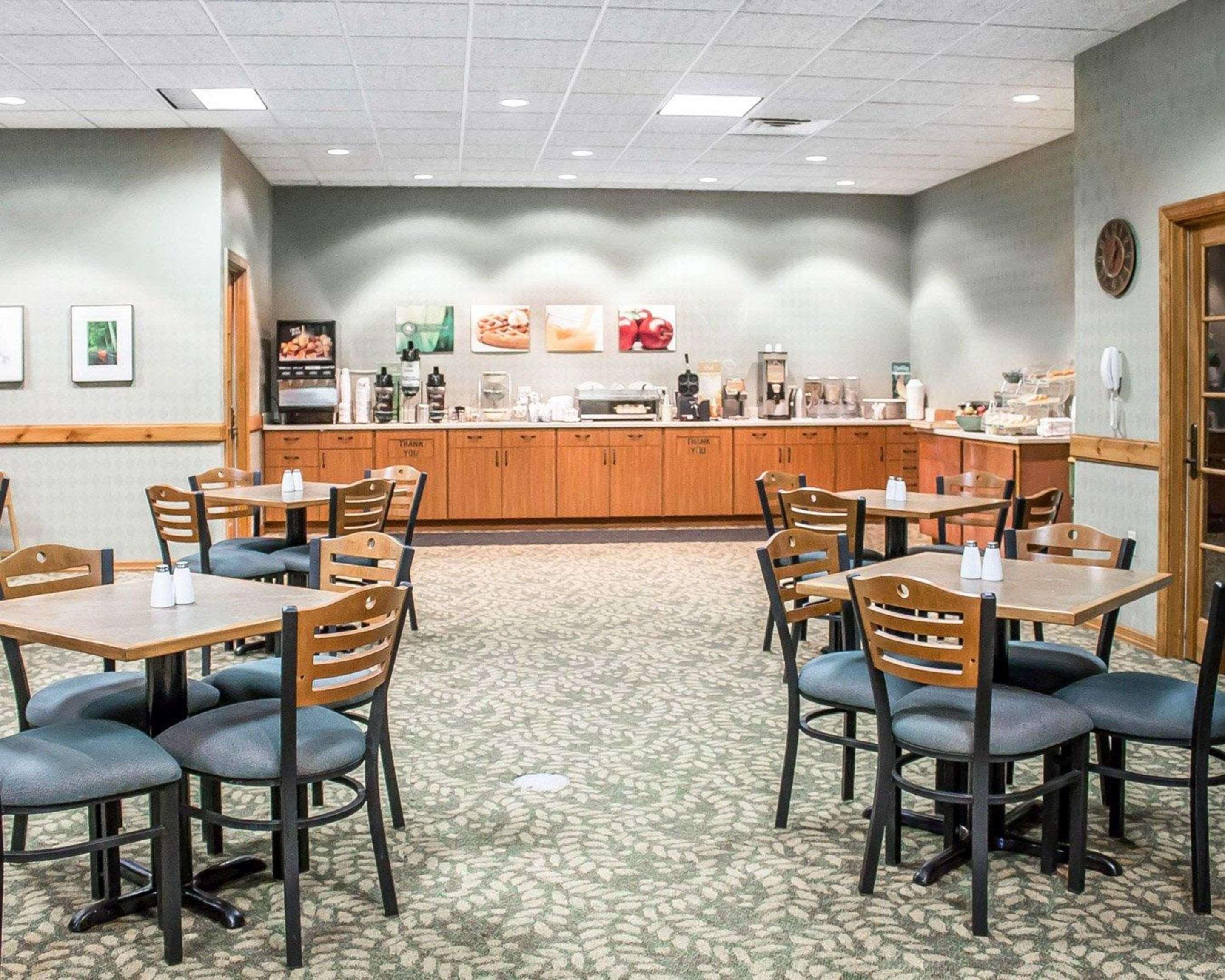Quality Inn Rhinelander Экстерьер фото