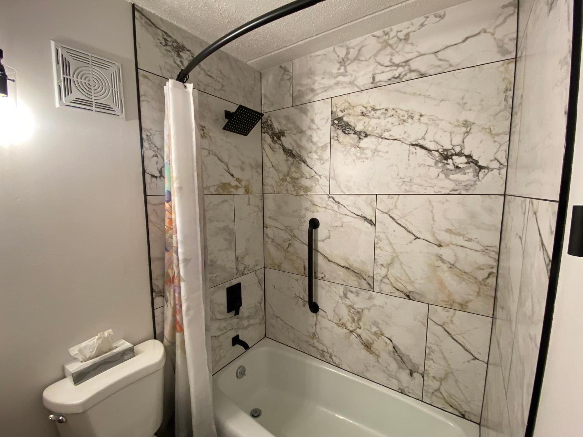 Quality Inn Rhinelander Экстерьер фото