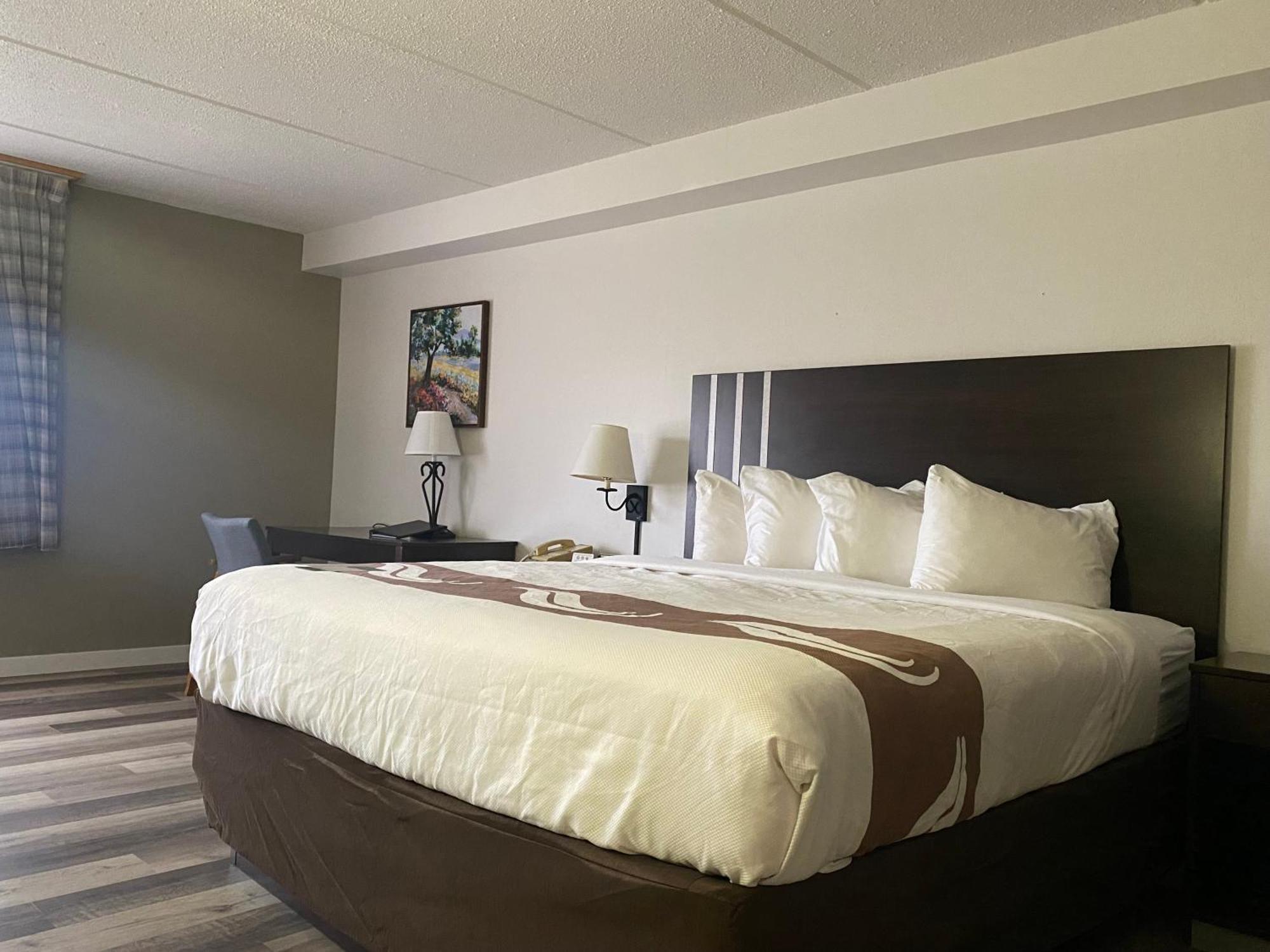 Quality Inn Rhinelander Экстерьер фото