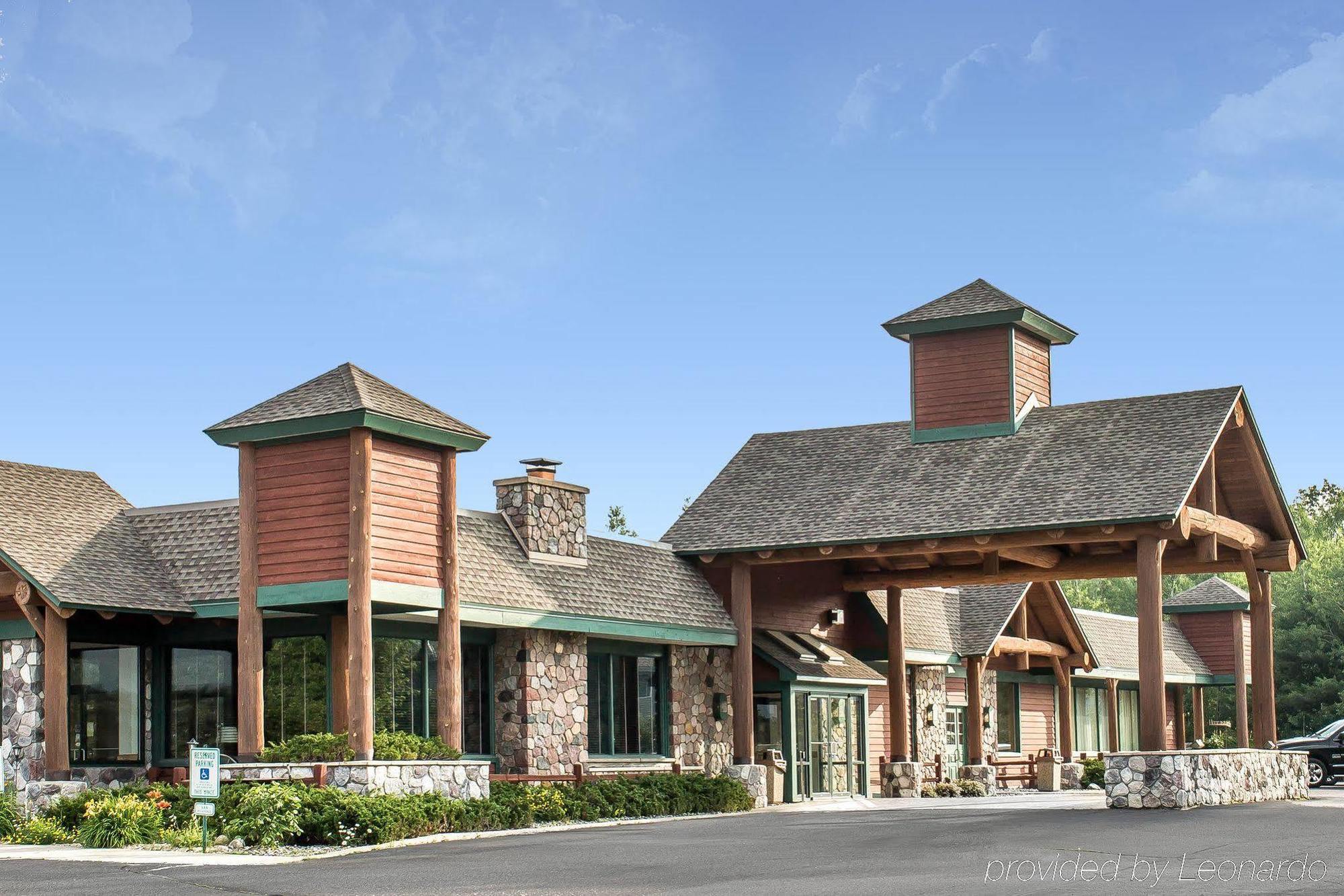 Quality Inn Rhinelander Экстерьер фото