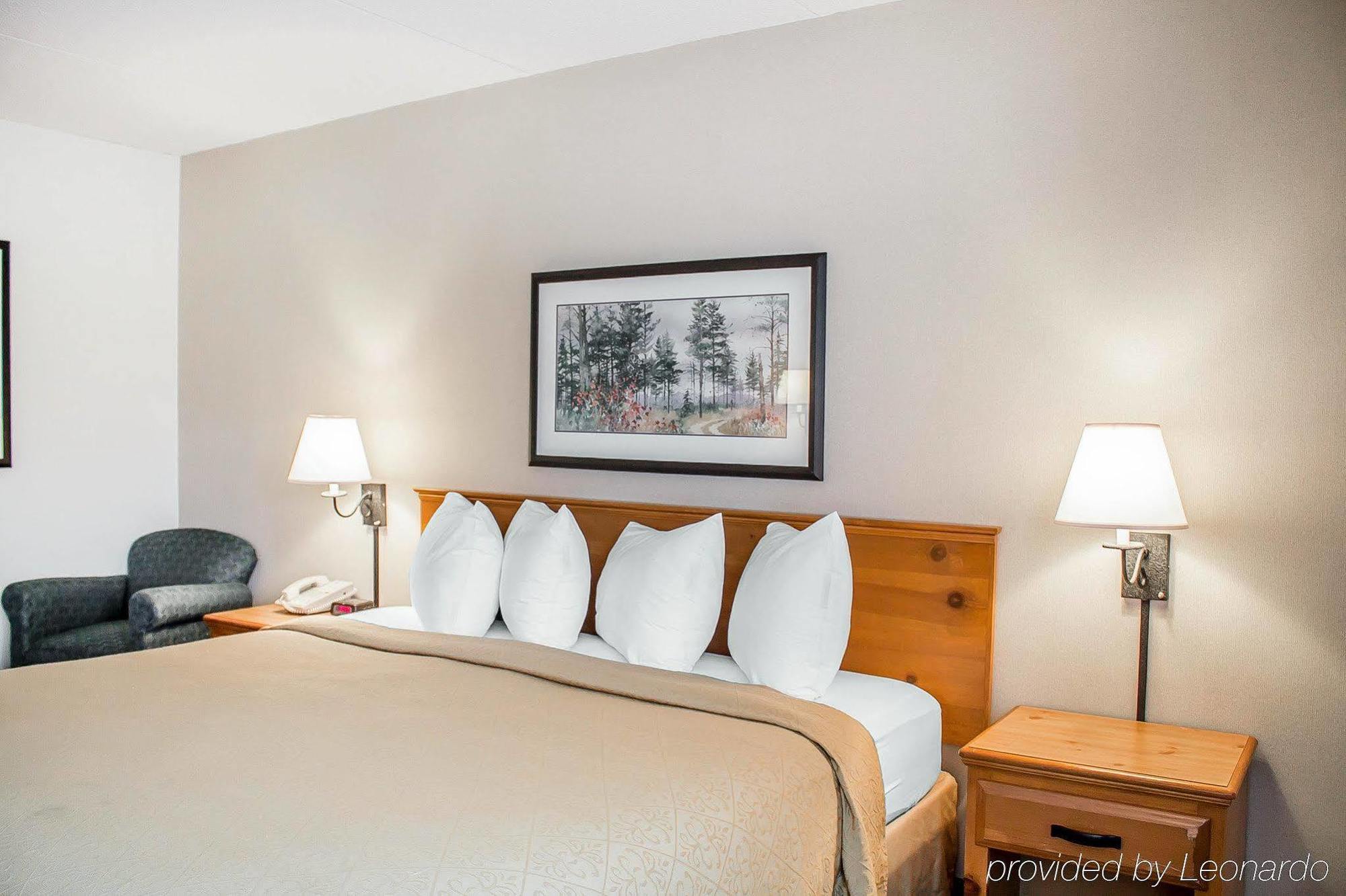 Quality Inn Rhinelander Экстерьер фото