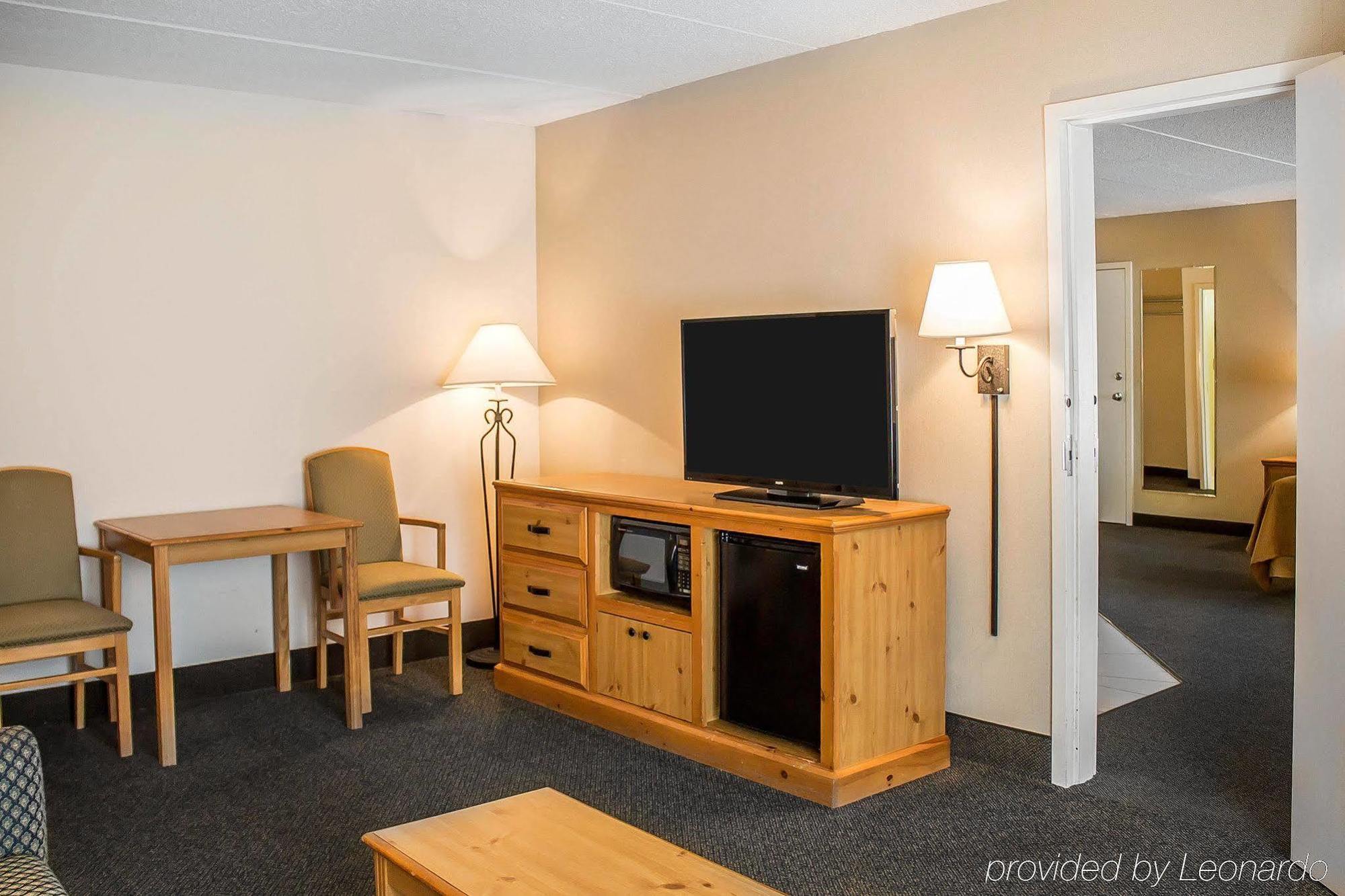 Quality Inn Rhinelander Экстерьер фото