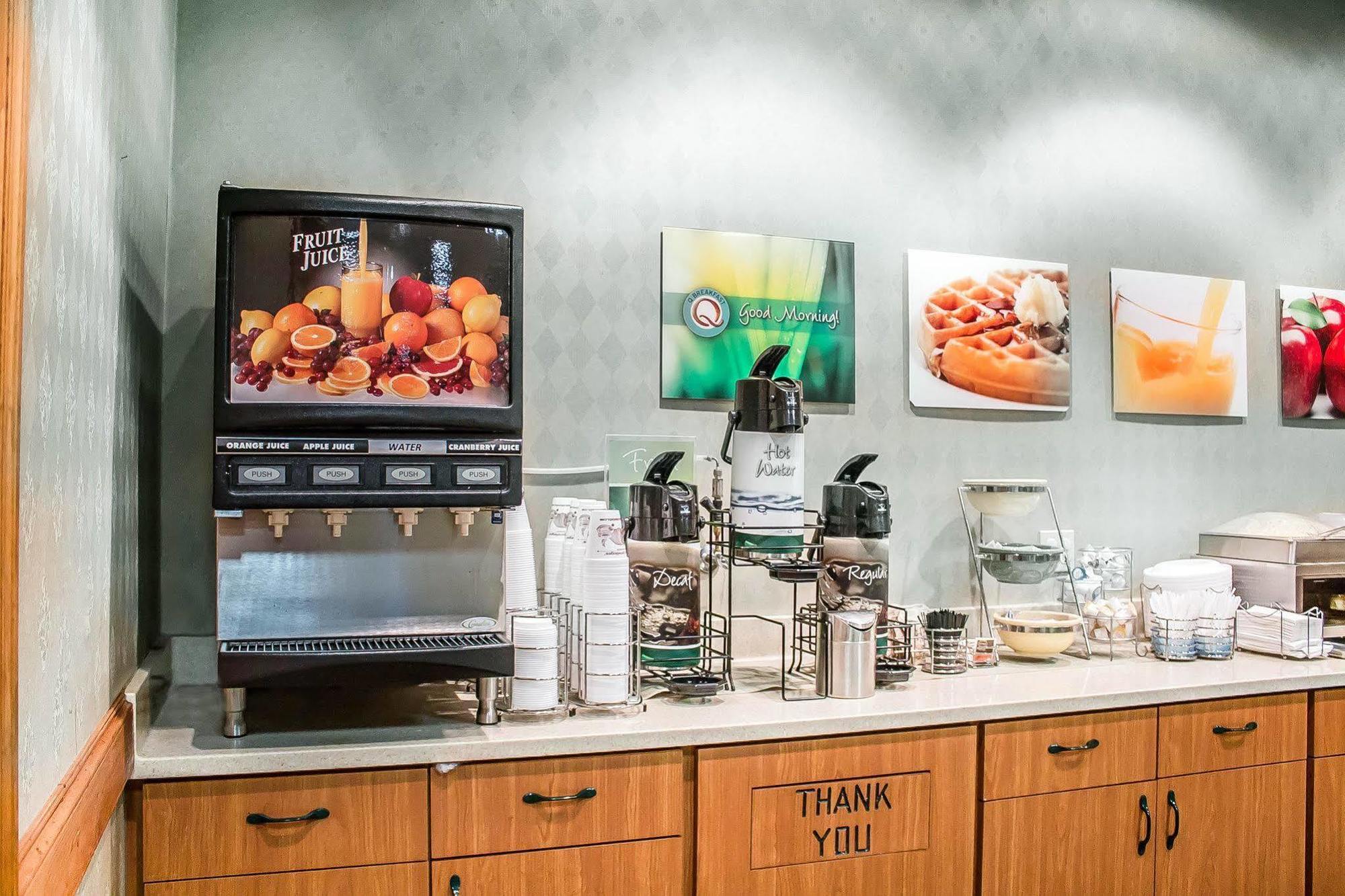 Quality Inn Rhinelander Экстерьер фото